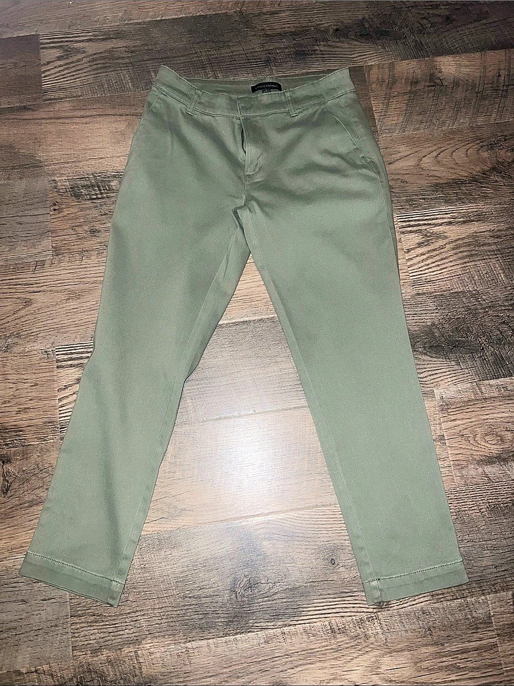 Banana Republic Green Straight Leg Pants Size 6 Like New
